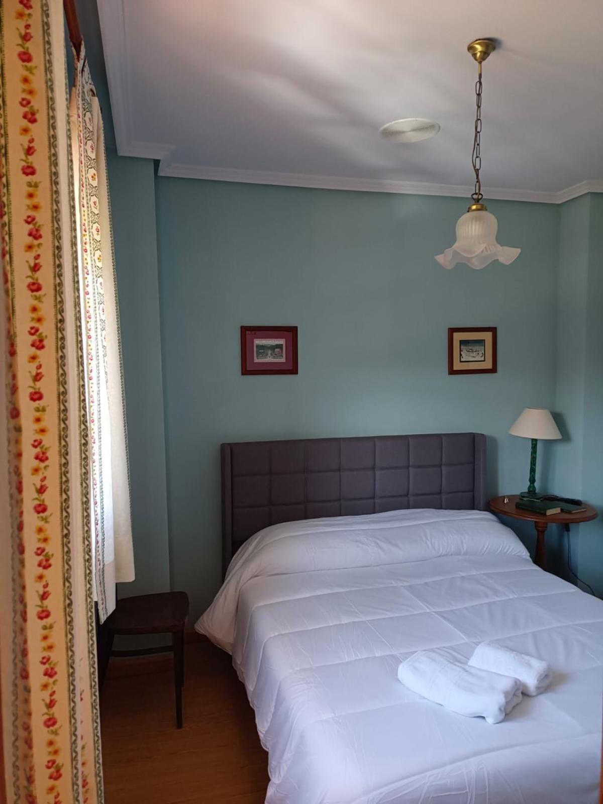Hotel Pico Espiguete Alba De Los Cardanos Екстер'єр фото
